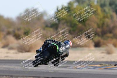 media/Dec-18-2022-SoCal Trackdays (Sun) [[8099a50955]]/Turn 7 Backside (1125am)/